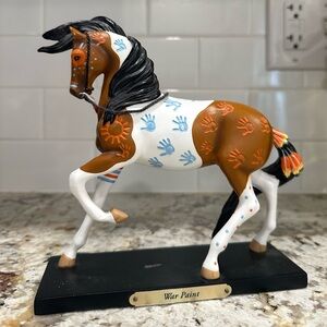 War Paint, Trail of Painted Ponies, figurine.